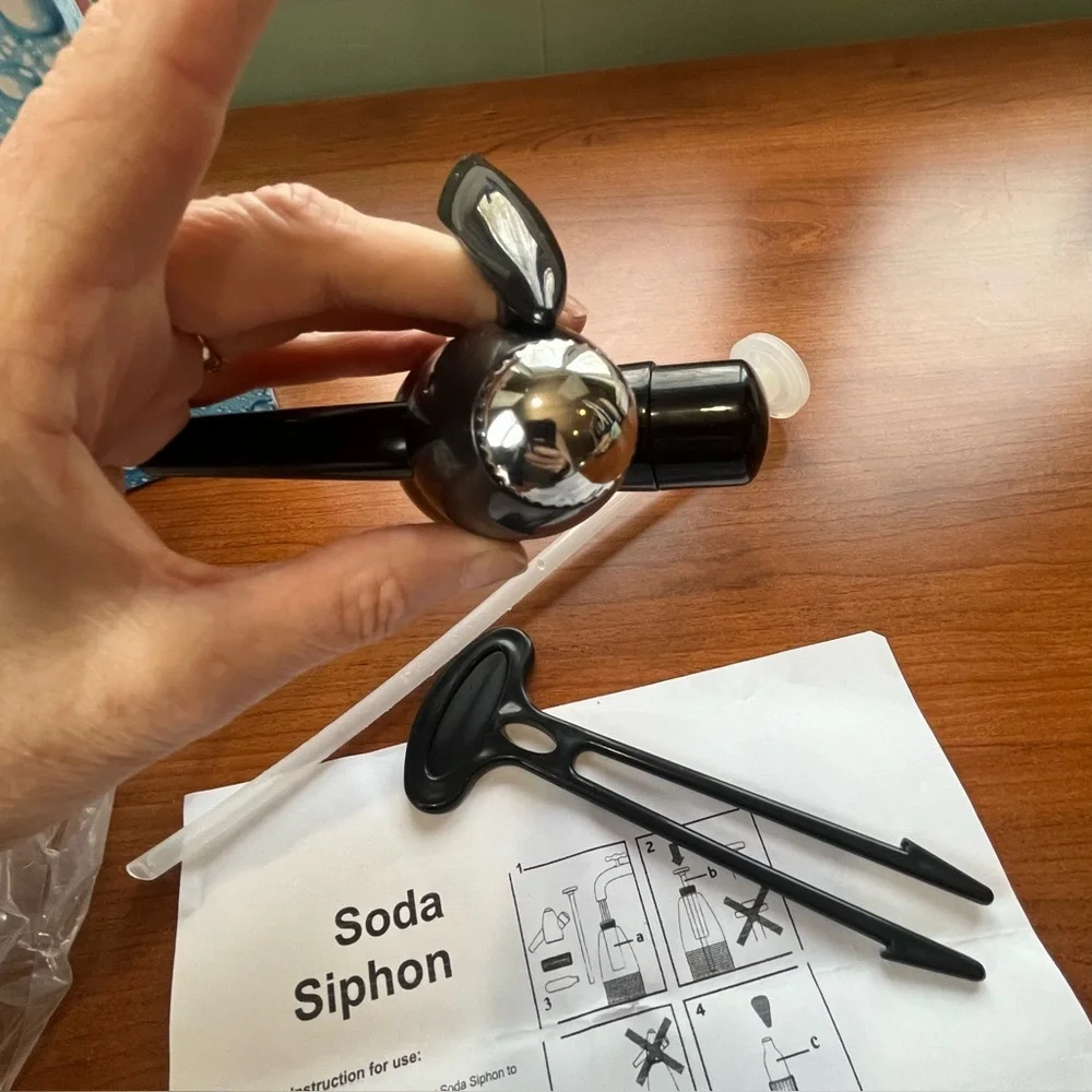 Soda Siphon Seltzer Water Maker Metal 1.0 L Black CO2 Bubble Generator Cocktails